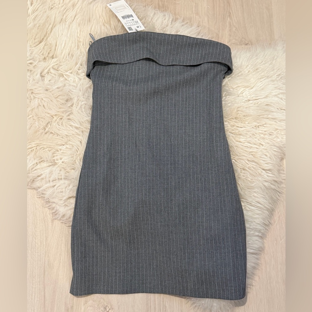 Zara Strapless Gray Pinstripe Dress